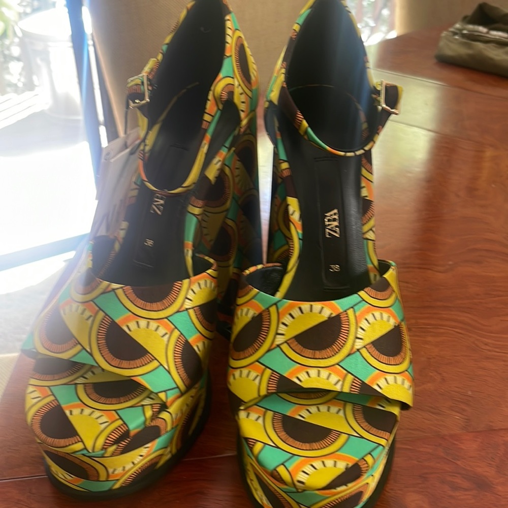 NWT Zara platform heels size 38 us 7.5